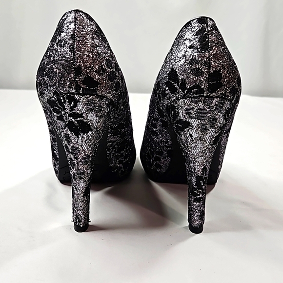 Vera Wang Princess Black & Silver Heels Size 7 - Picture 6 of 8